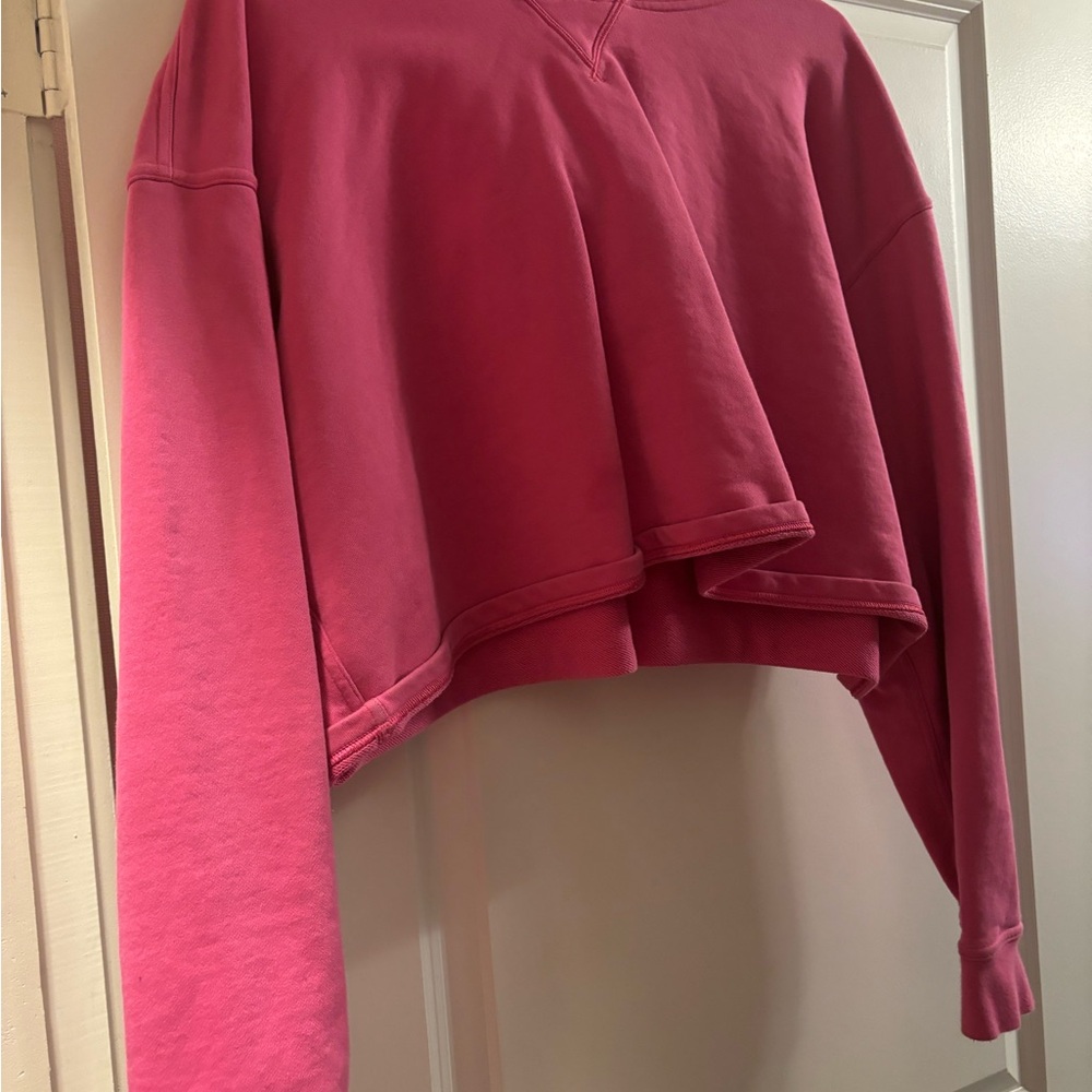 Women's Pink Cropped Sweatshirt